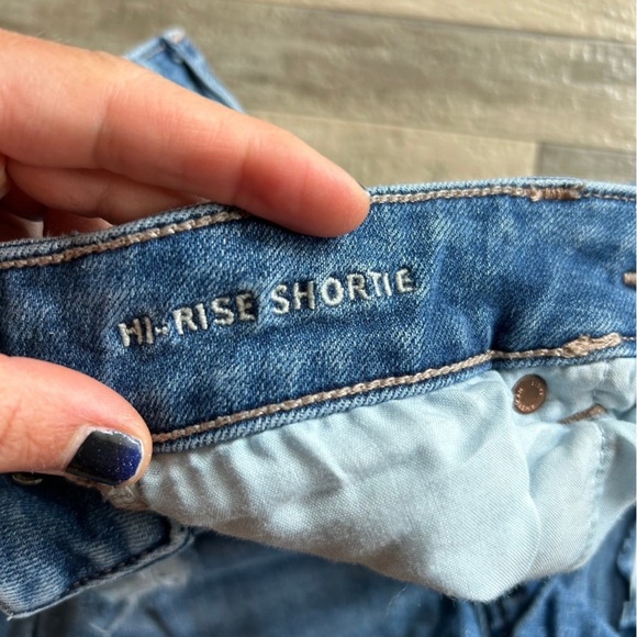 American eagle high rise shortie Distressed Denim Shorts - Picture 3 of 4